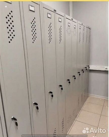 Шкаф металлический для раздевалок