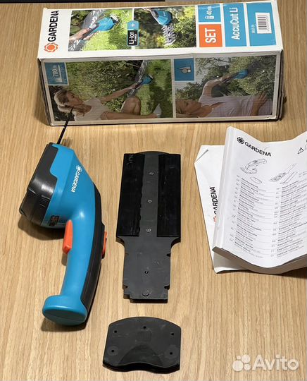 Ножницы кусторез аккумуляторный gardena