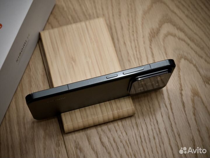 Xiaomi 14, 12/512 ГБ