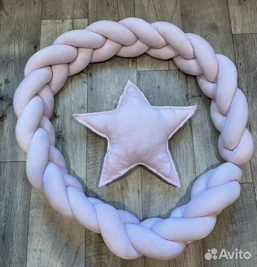 Коса-бортик в кроватку и подушка декоративная