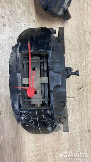 Суппорт передний правый range rover l322