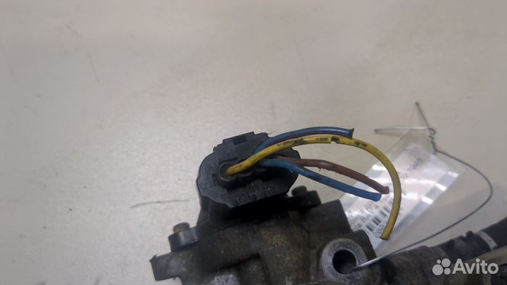 Заслонка дроссельная Toyota RAV 4