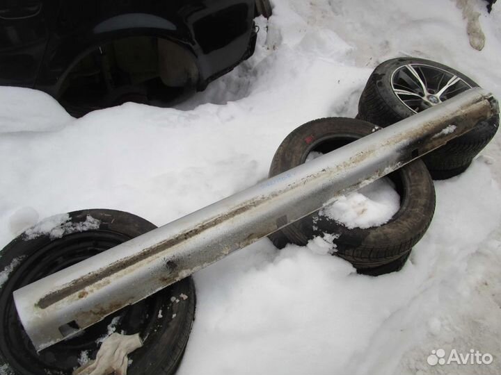 Накладка порога правая KIA Sorento