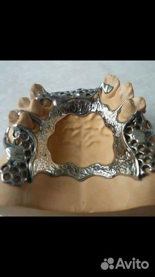 Зубной техник ищет врача ортопеда