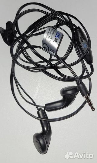 Наушники проводные новые