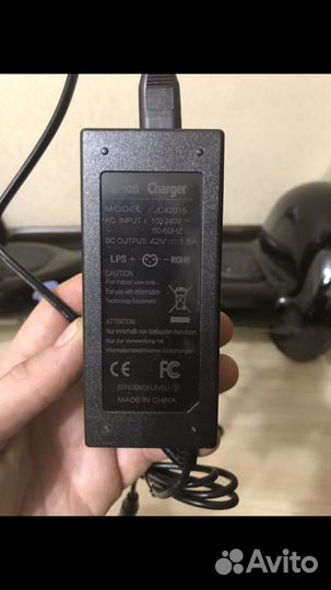 Зарядное устройство 36v (42)