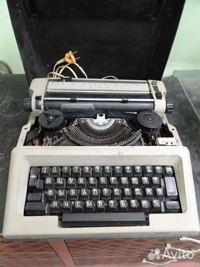 Пишущая машина пэп 215