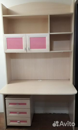 Компьютерный стол