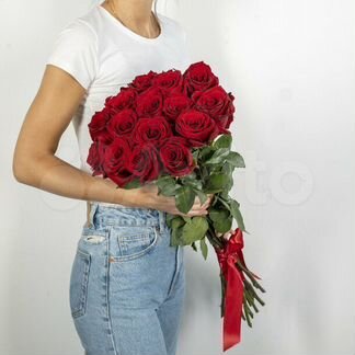 15 красных роз букет цветы