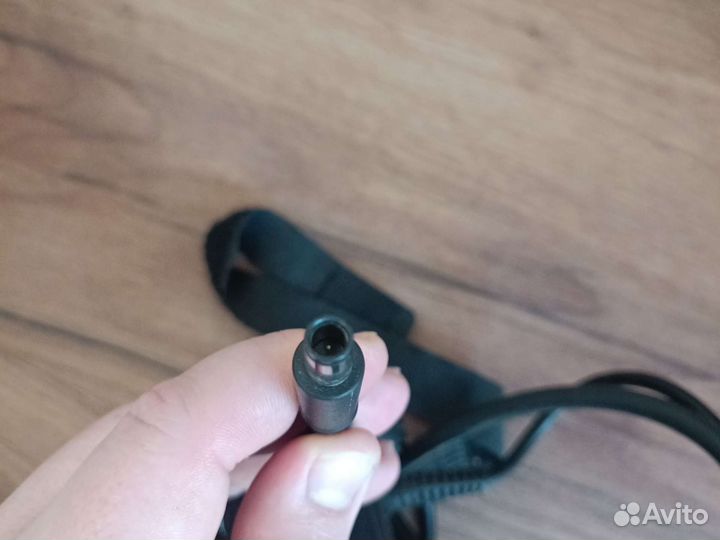 Зарядник hp оригинал