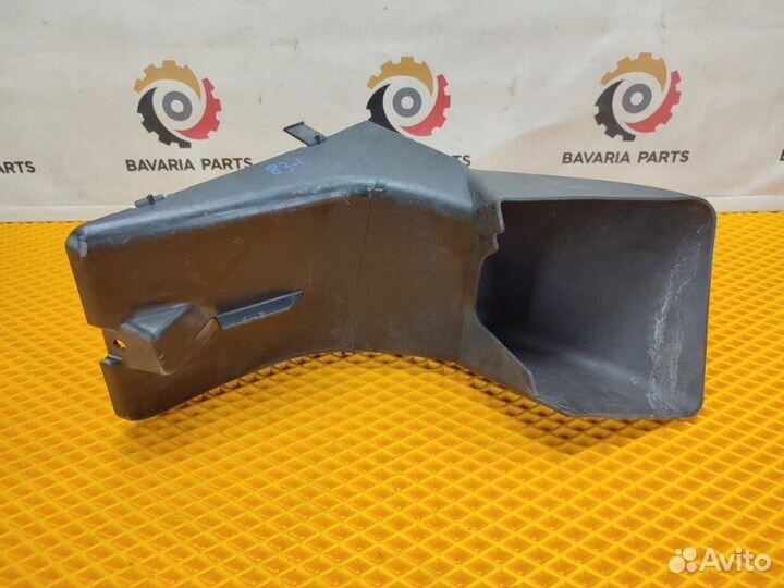 Воздуховод доп. радиатора Bmw X3 E83 2.5 N52 2008