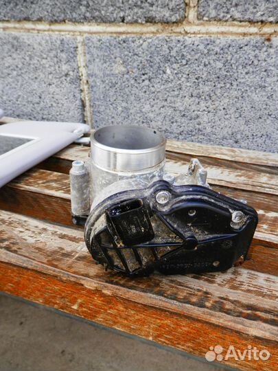 Дроссельная заслонка 21127-1148010