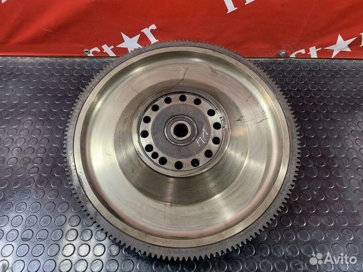 Маховик двигателя