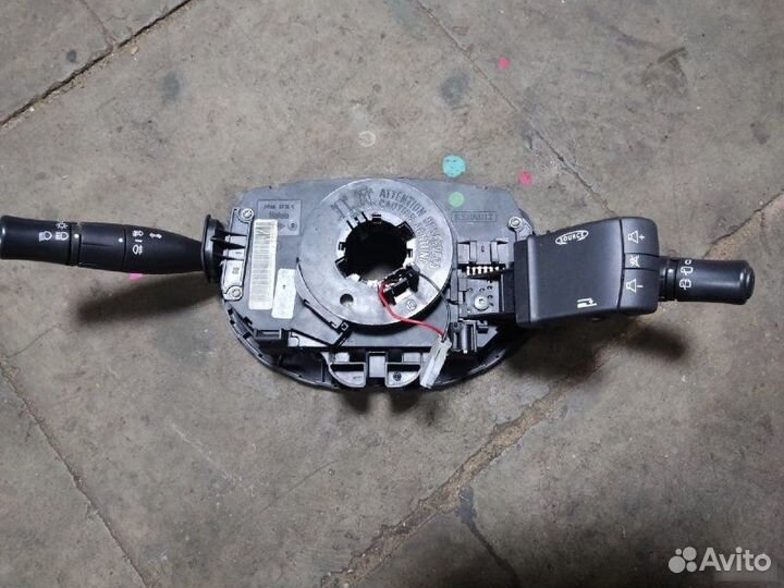 Переключатель подрулевой Renault Megane 2
