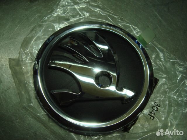 Шкода Эмблема (нов) Skoda Rapid 2013-н