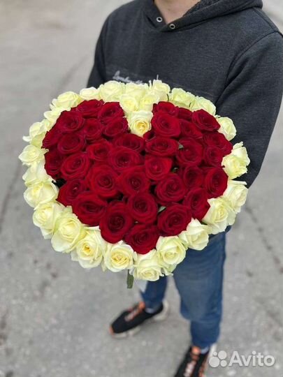 Букет из роз в виде сердца. Розы с доставкой