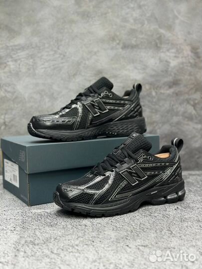 Кроссовки мужские new balance