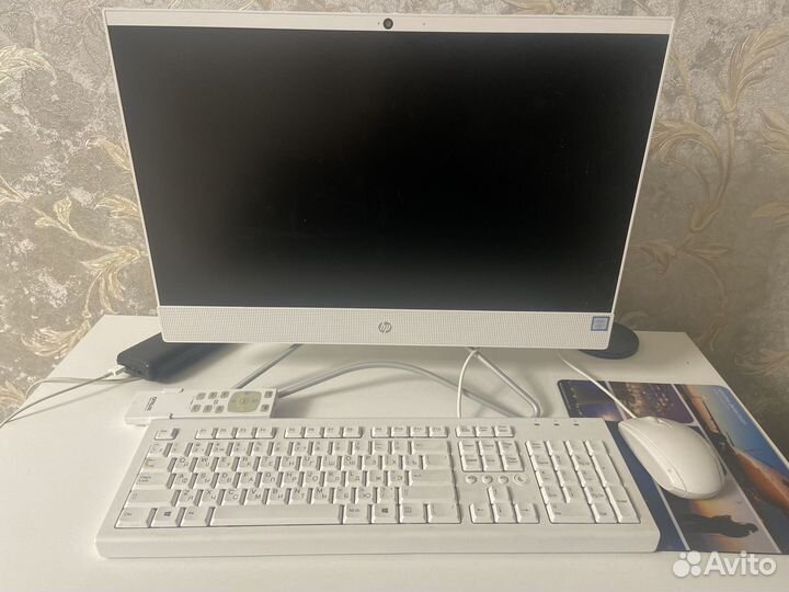 Моноблок HP core i3 8th Gen