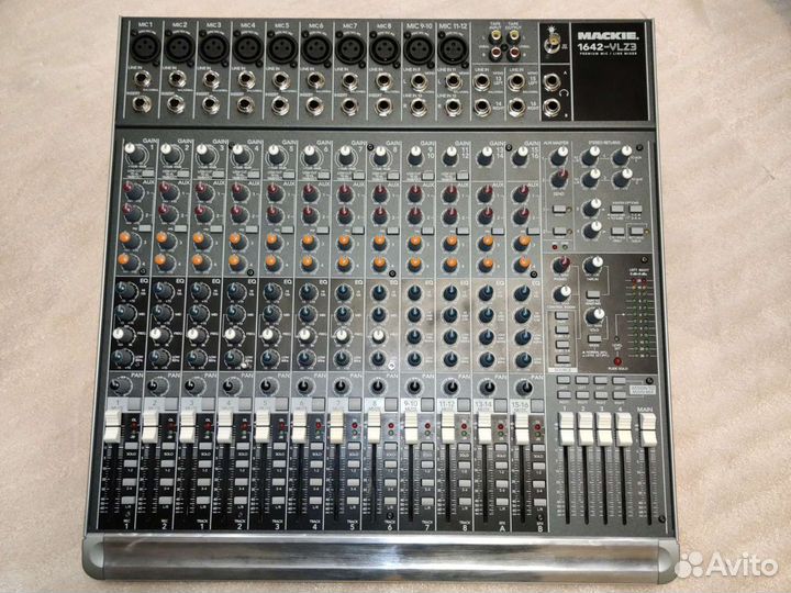 Микшерный пульт