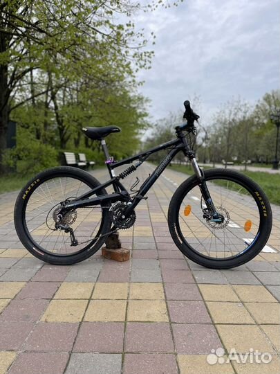 Rockrider six3 (двухподвес)