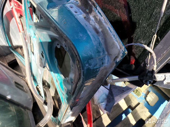 Водительская дверь на ситроен берлинго 2001г