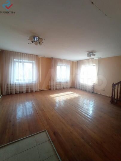Дом 189,3 м² на участке 10,4 сот.