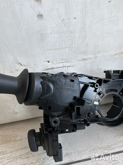 Lexus RX4 Гитара