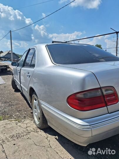 Mercedes-Benz e240 в разбор 1999