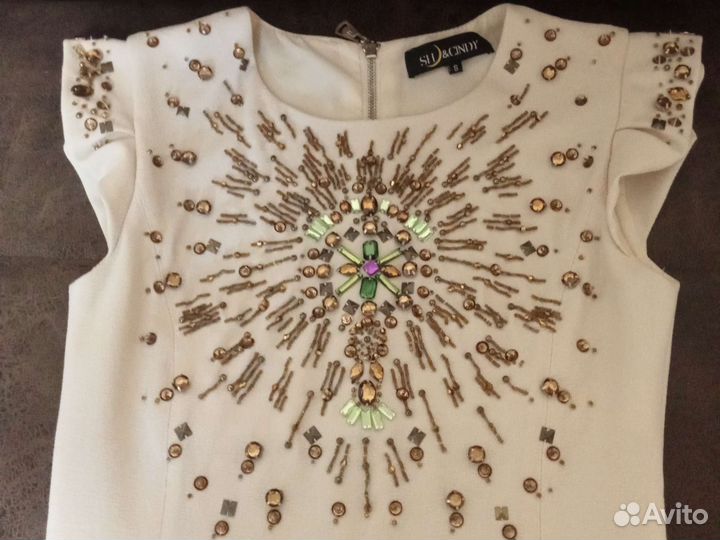 Шикарное вечернее платье