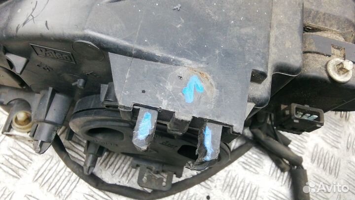 Фара левая Volvo XC90 2006