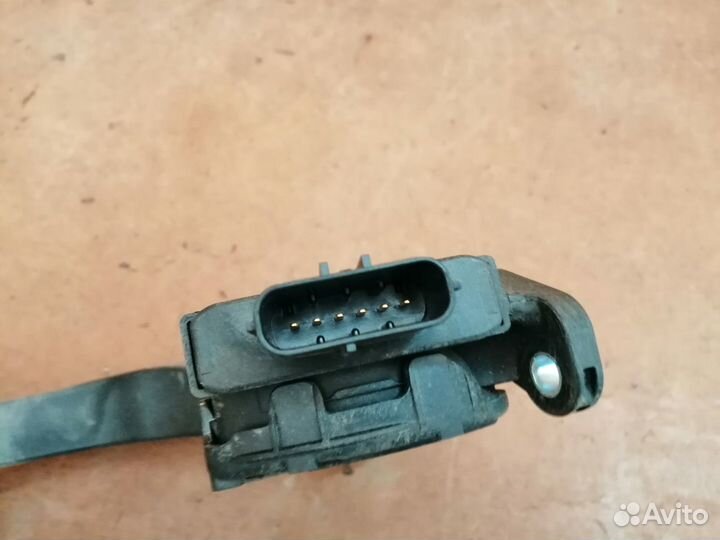 Педаль газа audi A6C7 2011-2018