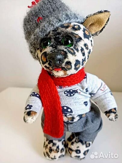 Гиена ручной работы