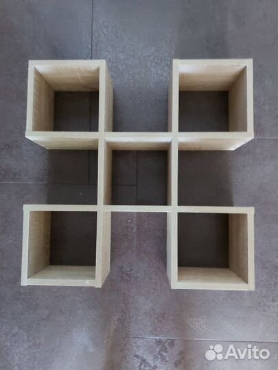 Полочка настенная навесная