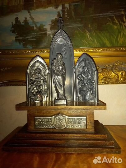 Музыкальная шкатулка Мадонна с младенцем 1953 год