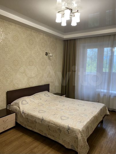 2-к. квартира, 70 м², 3/6 эт.