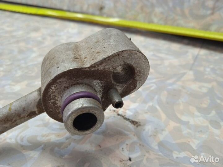 Трубка кондиционера Volkswagen Tiguan 5N1 2.0 2010