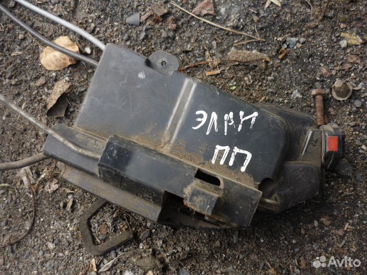 Замок двери передний правый hyundai elantra 3 xd