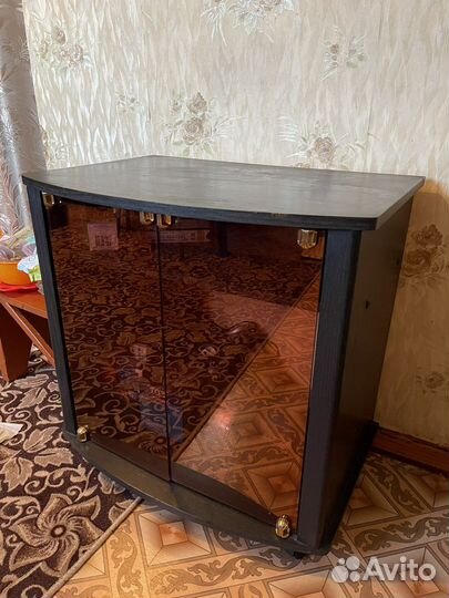 Тумба под телевизор