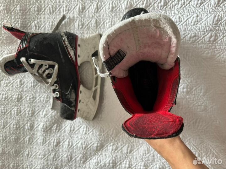 Хоккейные коньки bauer