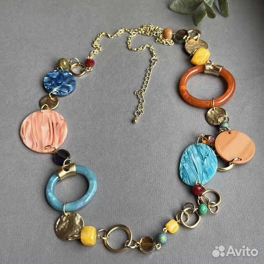 Шикарное разноцветное колье