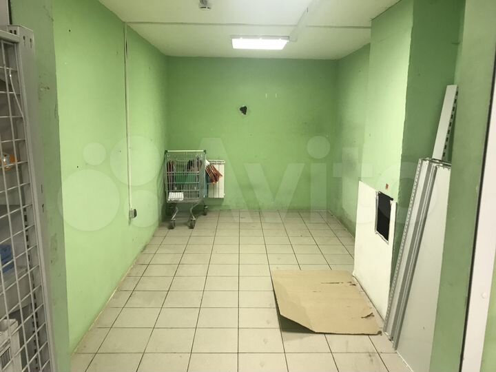 Помещение внутри магазина Пятерочка, 11 м²