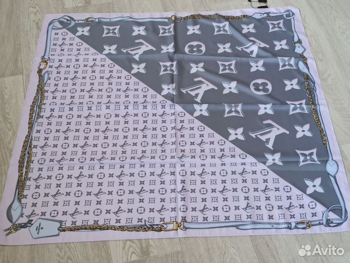 Розовый Шелковый платок LV Диагональ