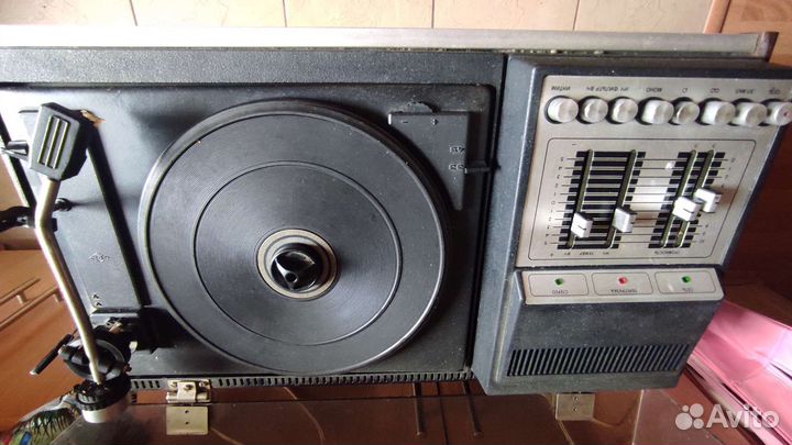 Проигрыватель винила