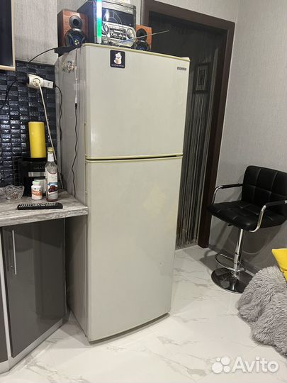 Холодильник бу
