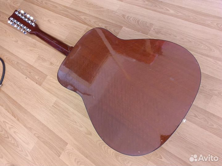12 струнная Гитара yamaha