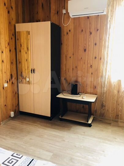 Комната 15 м² в 5-к., 2/2 эт.