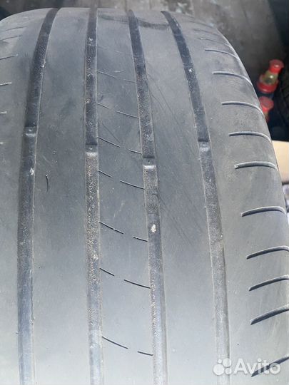 Kumho Ecsta HS51 235/45 R18