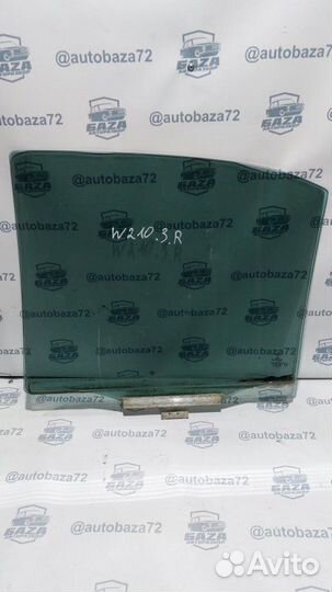 Стекло двери заднее правое Mercedes E-Class W210