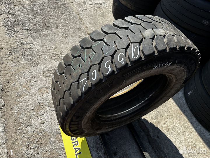 Карьерная шина бу 315 80 22 5 Michelin 0/3501