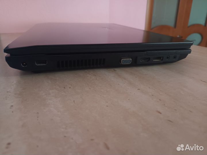Ноутбук asus B53F